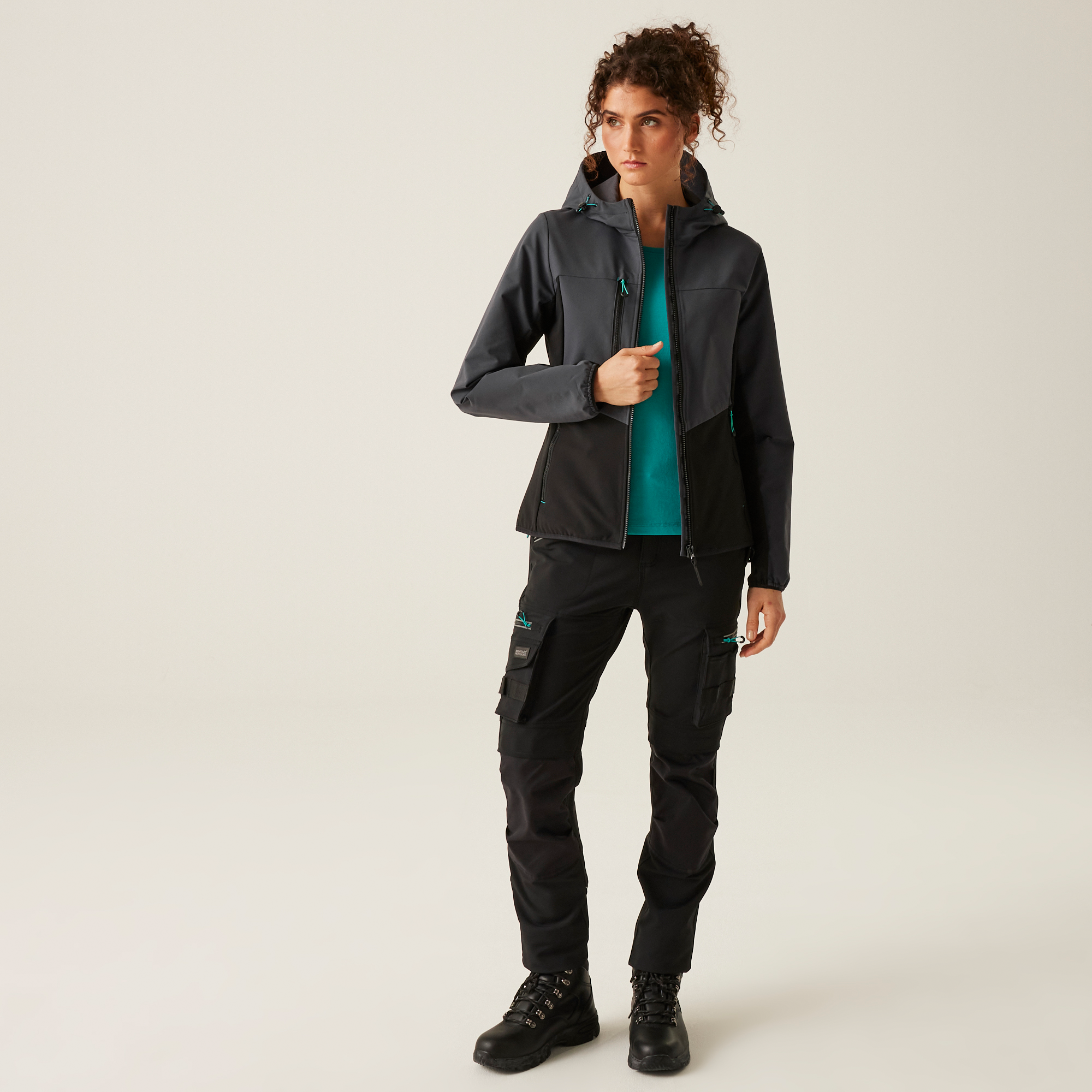 WOMEN'S ADA STRETCH SOFTSHELL