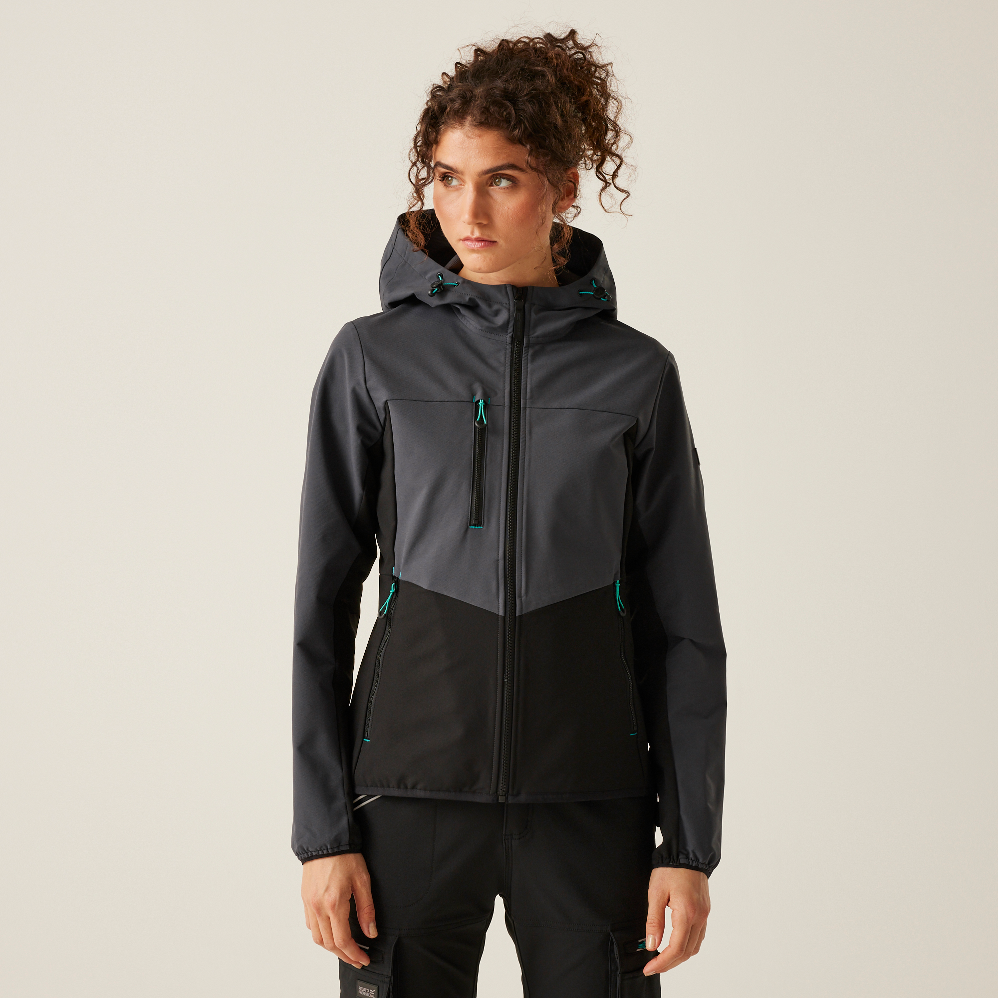 WOMEN'S ADA STRETCH SOFTSHELL
